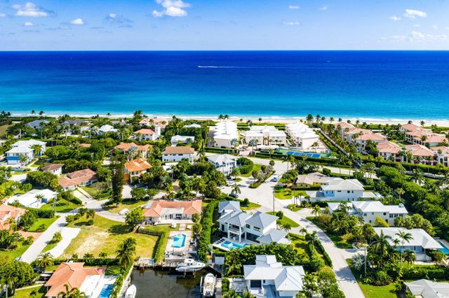 10 Harbour Drive S, Ocean Ridge, FL 33435