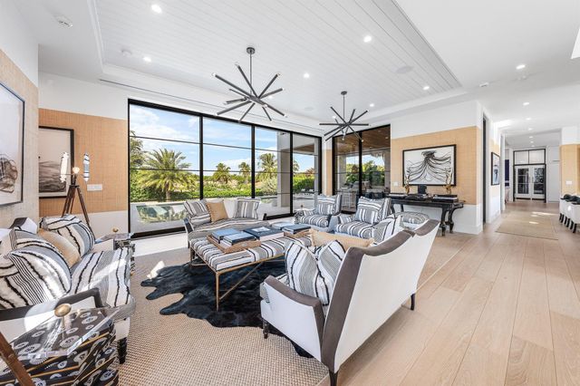 10 Harbour Drive S, Ocean Ridge, FL 33435