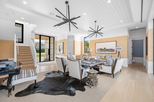 10 Harbour Drive S, Ocean Ridge, FL 33435