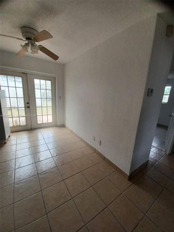 1701 SW 70th Avenue 1, North Lauderdale, FL 33068