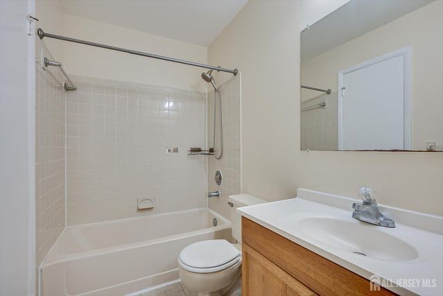 160 Hampshire Drive, Plainsboro, NJ 08536