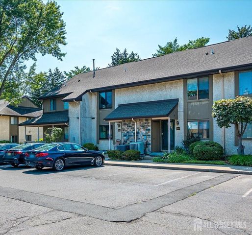 160 Hampshire Drive, Plainsboro, NJ 08536