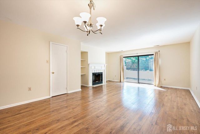 160 Hampshire Drive, Plainsboro, NJ 08536
