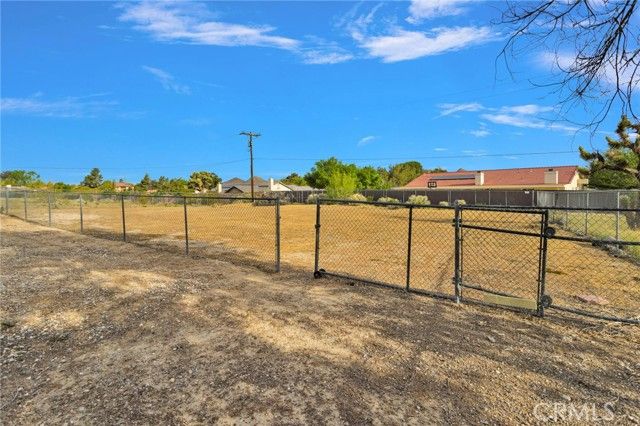 19140 Lenca Road, Apple Valley, CA 92307