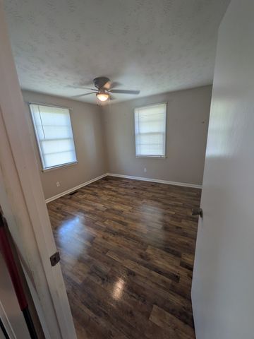 954 Short Mountain Rd, Mcminnville, TN 37110