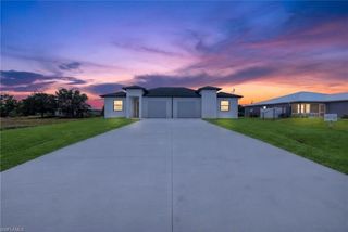 543/545 Alabama RD S, Lehigh Acres, FL 33974