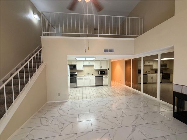14777 Wunderlich Drive 2104, Houston, TX 77069