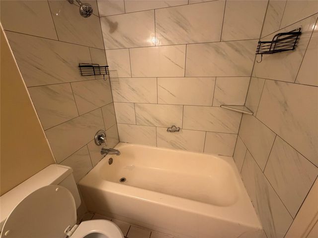 14777 Wunderlich Drive 2104, Houston, TX 77069