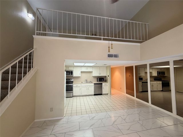14777 Wunderlich Drive 2104, Houston, TX 77069