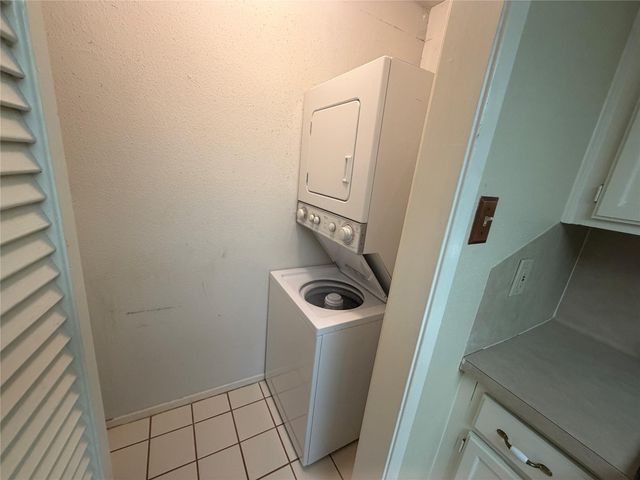 14777 Wunderlich Drive 2104, Houston, TX 77069