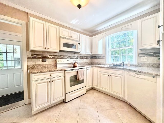 12115 S SPRING Drive, Palos Park, IL 60464