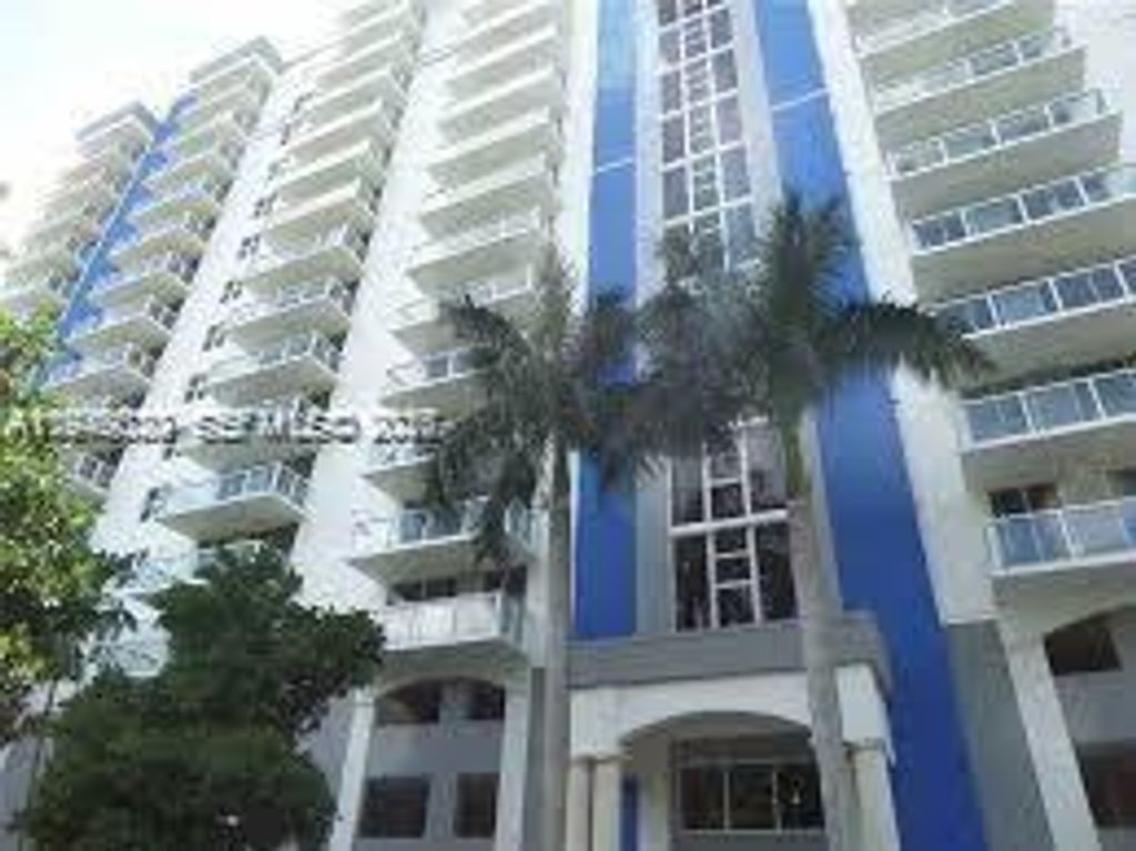 5091 NW 7th Street 602, Miami, FL 33126