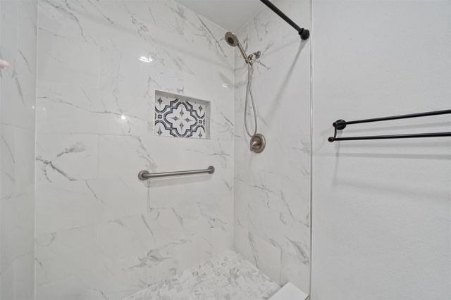 11003 Indian Trails Drive, Tomball, TX 77375