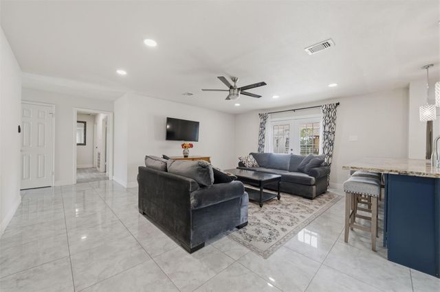 11003 Indian Trails Drive, Tomball, TX 77375