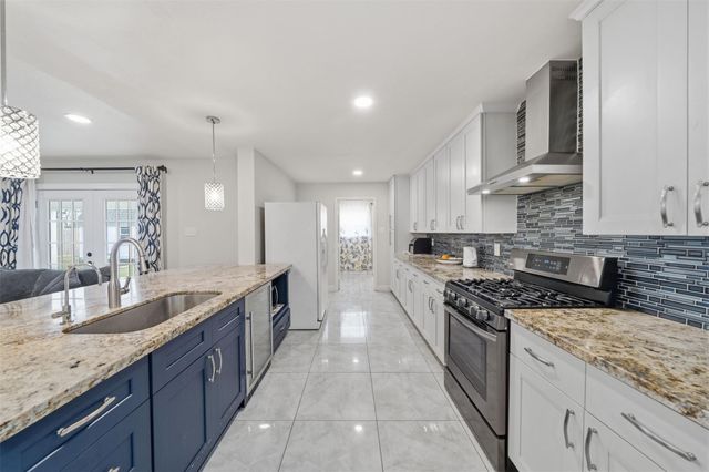 11003 Indian Trails Drive, Tomball, TX 77375