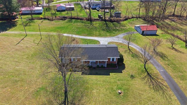 181 Powell Road, Clay City, KY 40312