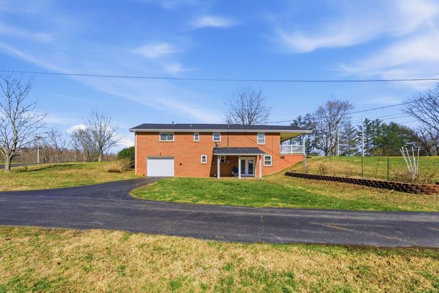 181 Powell Road, Clay City, KY 40312