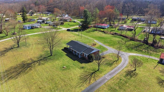 181 Powell Road, Clay City, KY 40312