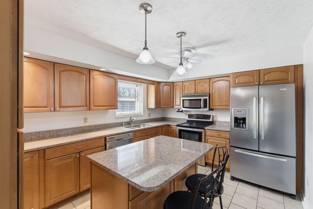 181 Powell Road, Clay City, KY 40312