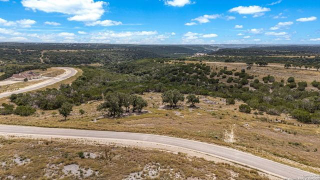 000 Murray Ridge, Kerrville, TX 78028
