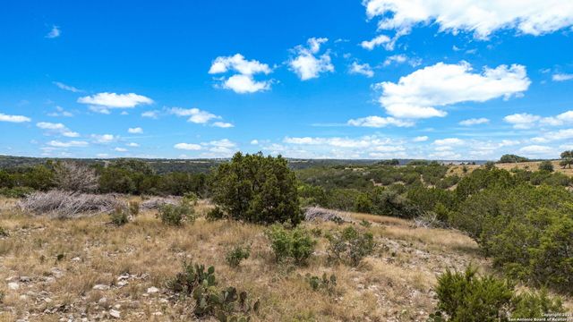 000 Murray Ridge, Kerrville, TX 78028