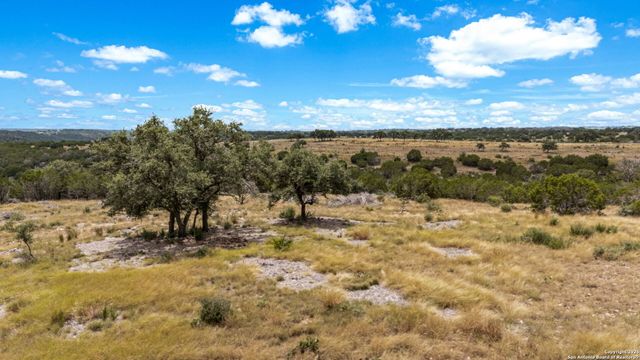 000 Murray Ridge, Kerrville, TX 78028