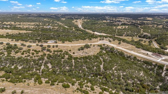 000 Murray Ridge, Kerrville, TX 78028
