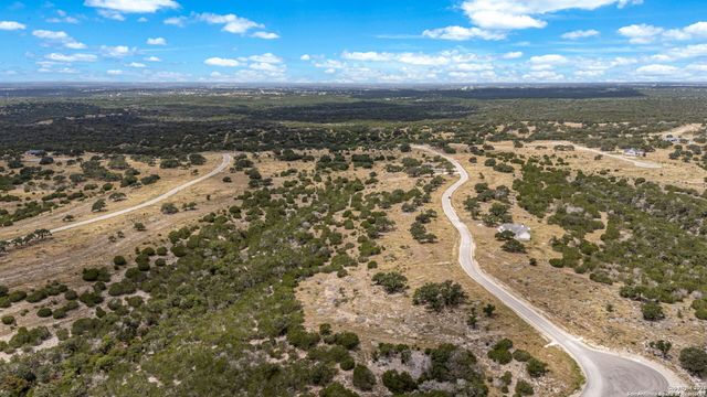 000 Murray Ridge, Kerrville, TX 78028