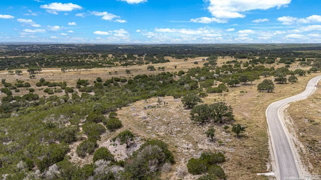 000 Murray Ridge, Kerrville, TX 78028
