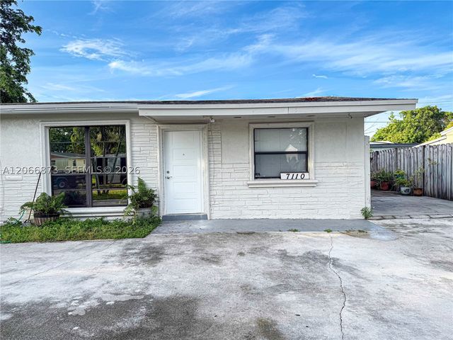 7110 Custer St 1, Hollywood, FL 33024