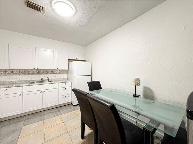 7110 Custer St 1, Hollywood, FL 33024
