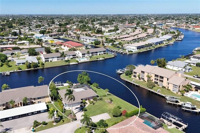 4002 SE 12th AVE, Cape Coral, FL 33904