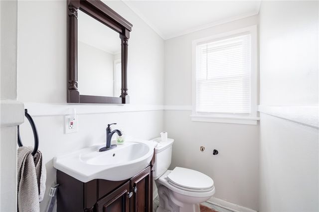 470 Blossom Road, Rochester, NY 14610