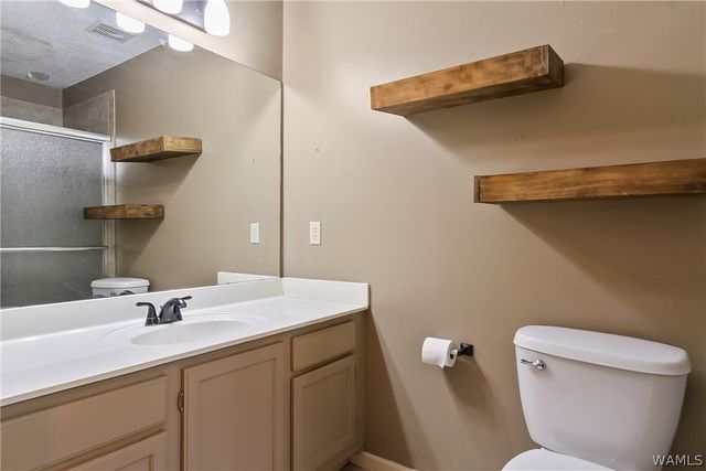 2445 Meadowlark, Northport, AL 35476