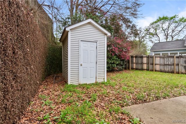 2445 Meadowlark, Northport, AL 35476