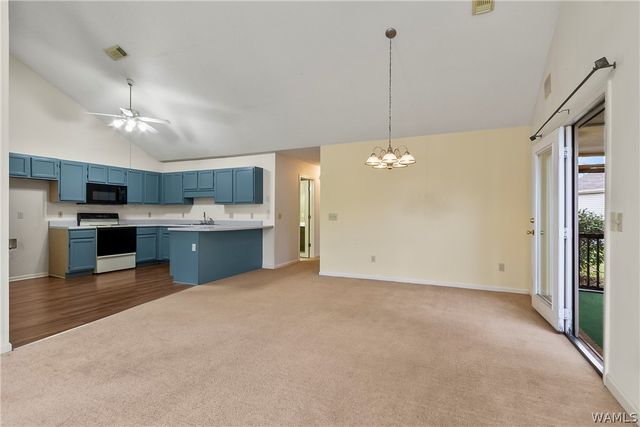 2445 Meadowlark, Northport, AL 35476