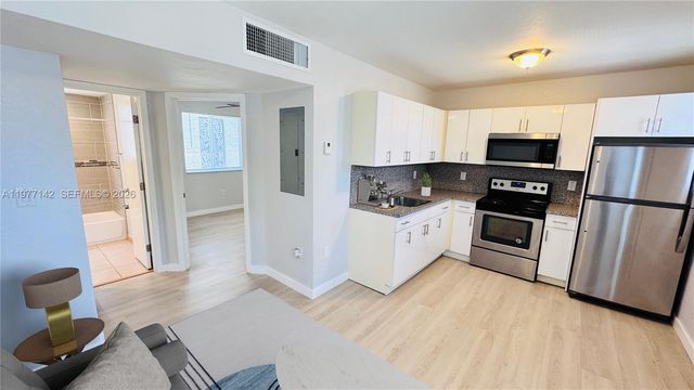 1737 NW 3rd Ave 2, Miami, FL 33136