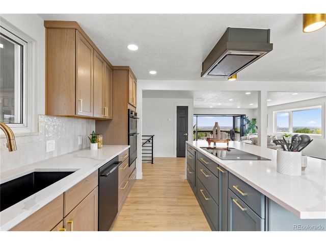 6958 Brentwood Ct, Arvada, CO 80004