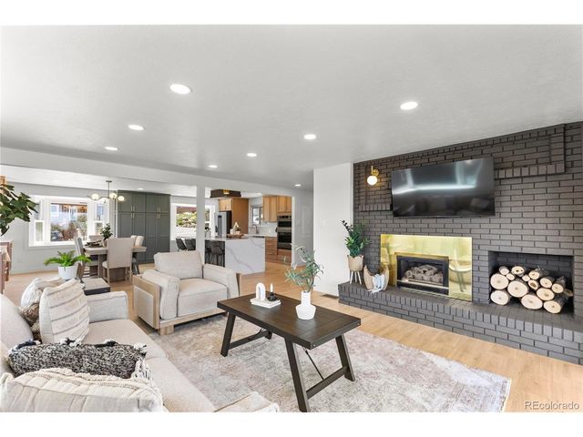 6958 Brentwood Ct, Arvada, CO 80004