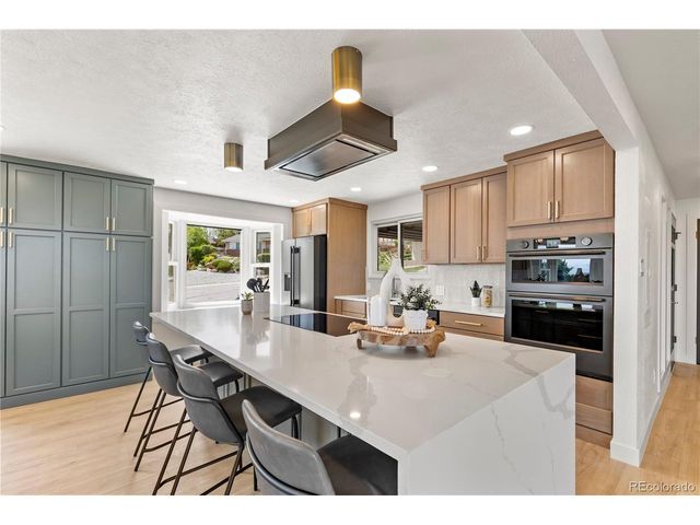 6958 Brentwood Ct, Arvada, CO 80004
