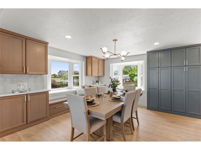 6958 Brentwood Ct, Arvada, CO 80004