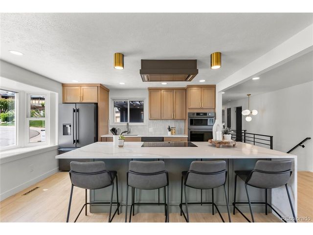6958 Brentwood Ct, Arvada, CO 80004