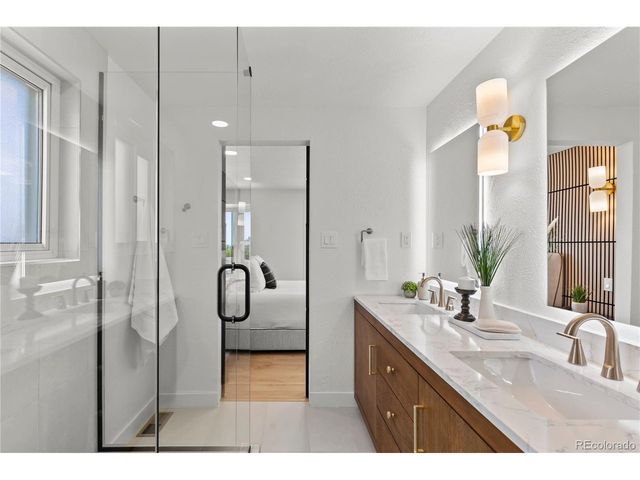 6958 Brentwood Ct, Arvada, CO 80004