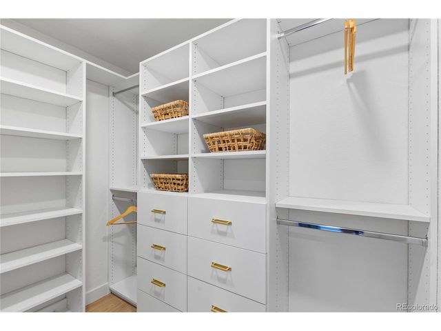 6958 Brentwood Ct, Arvada, CO 80004