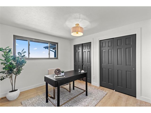 6958 Brentwood Ct, Arvada, CO 80004