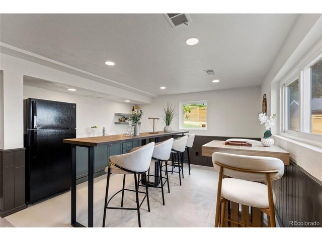 6958 Brentwood Ct, Arvada, CO 80004