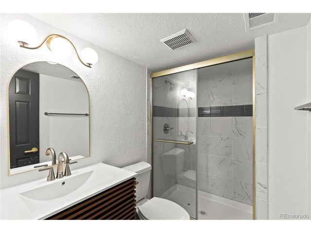6958 Brentwood Ct, Arvada, CO 80004