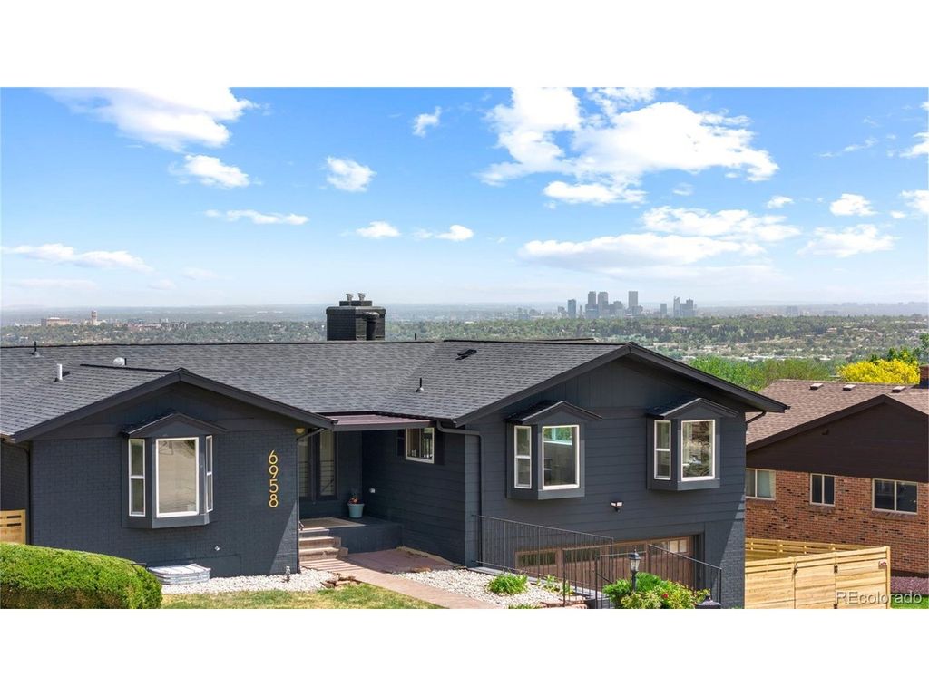 6958 Brentwood Ct, Arvada, CO 80004