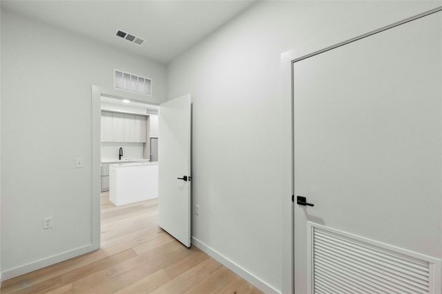 2209 S 1st ST 224, Austin, TX 78704