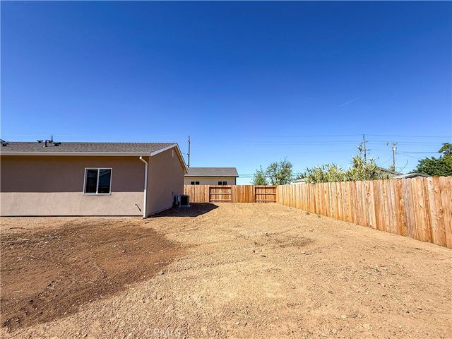 1519 9th Avenue, Olivehurst, CA 95961